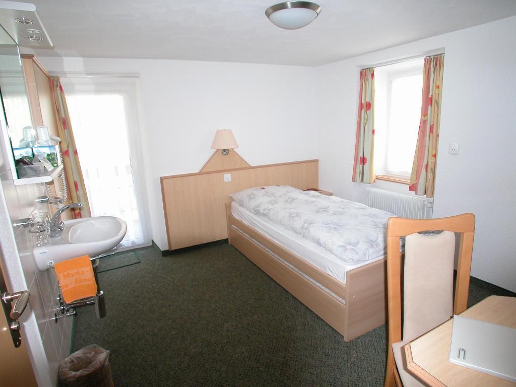 Hotel Monte-Moro Saas-Almagell Ausstattung foto
